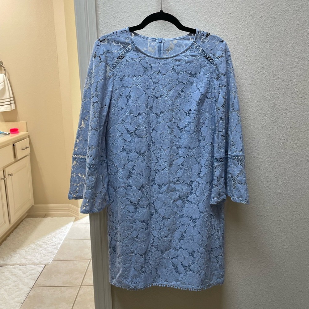 Elegant Blue Lace Dress Vince Camuto